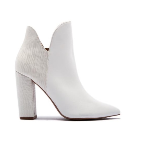 White Ankle Booties With Embossed Detailing - Picture 8 of 8